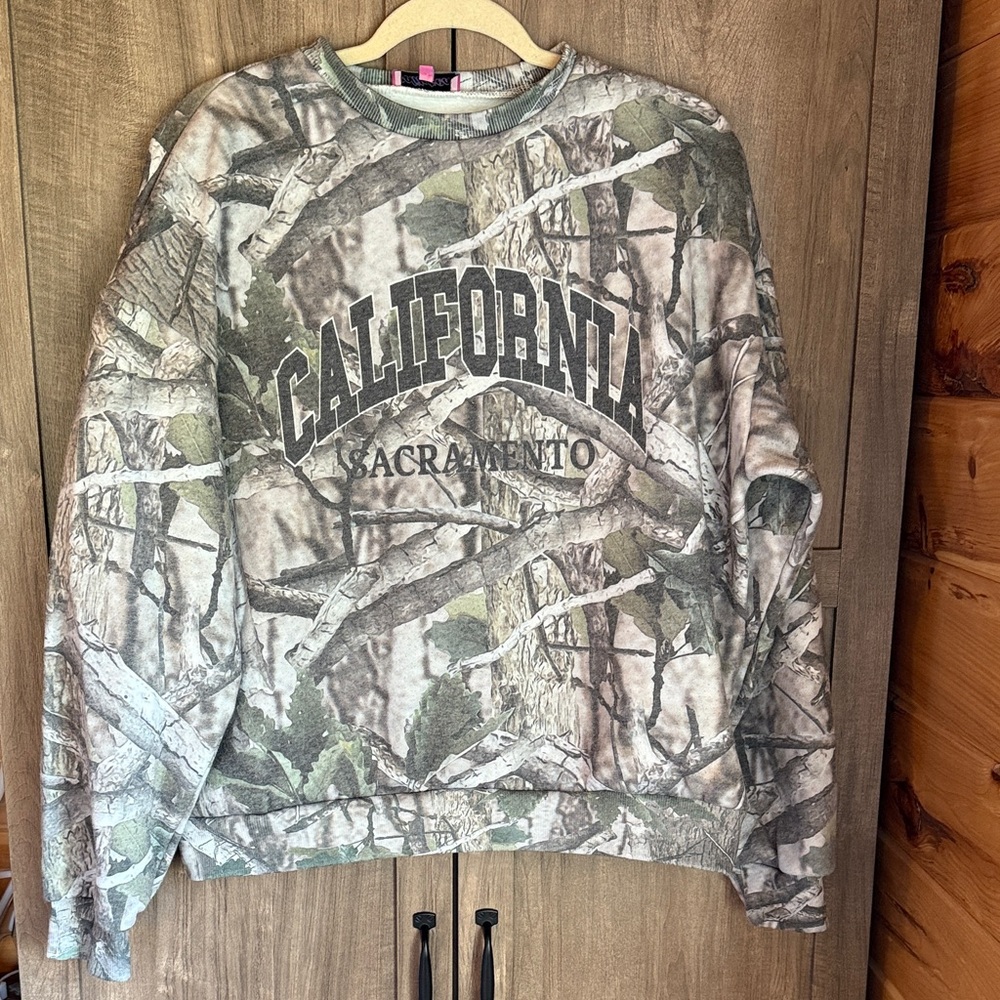 Edikted Gray Camo Sweatshirt